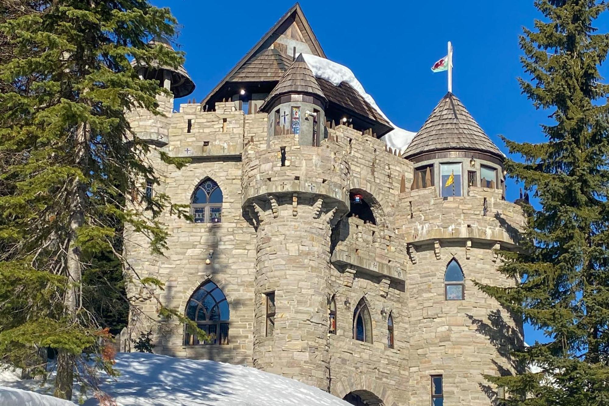Schweitzer Castle Villa Sandpoint Exterior photo