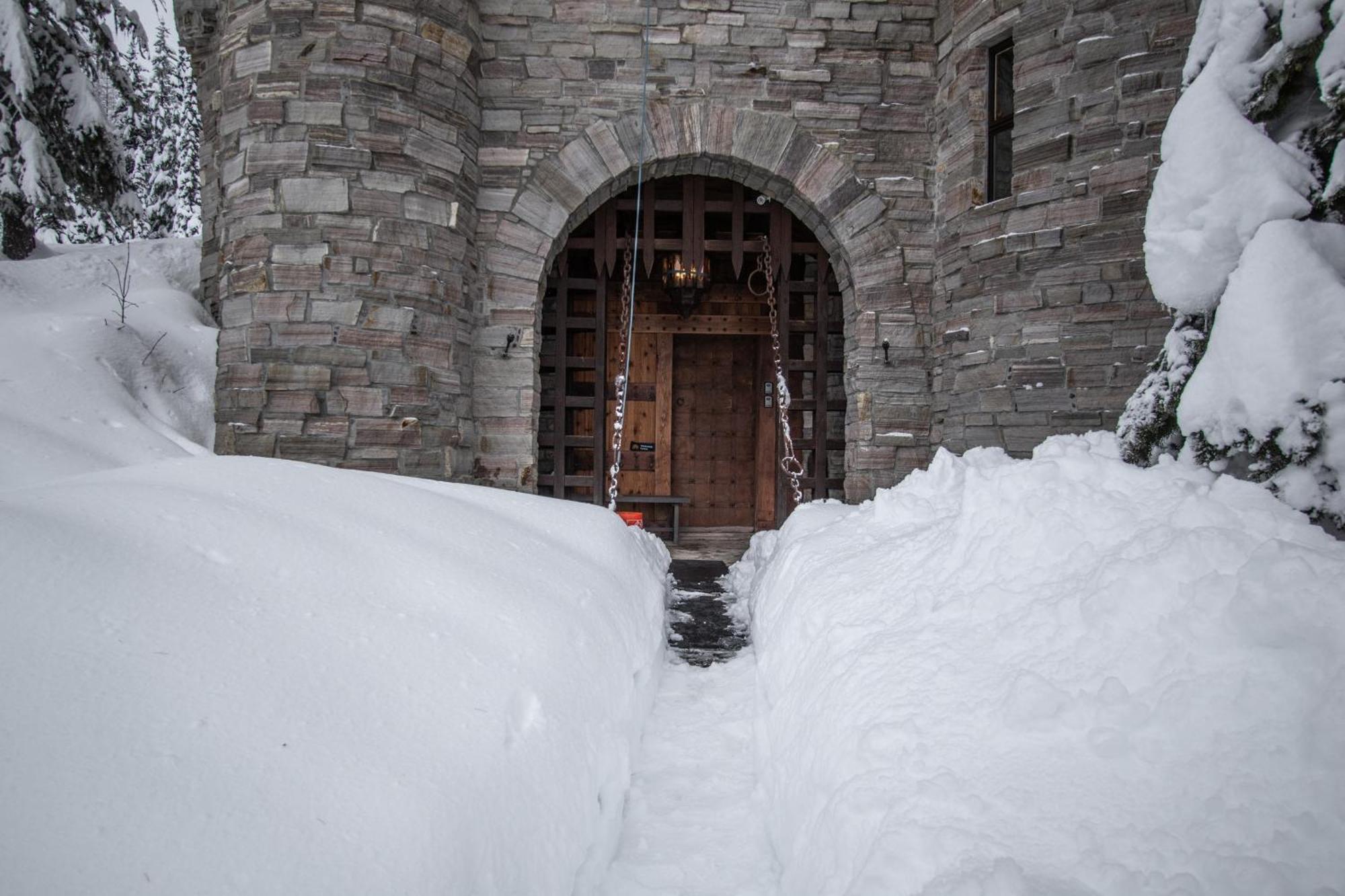 Schweitzer Castle Villa Sandpoint Exterior photo