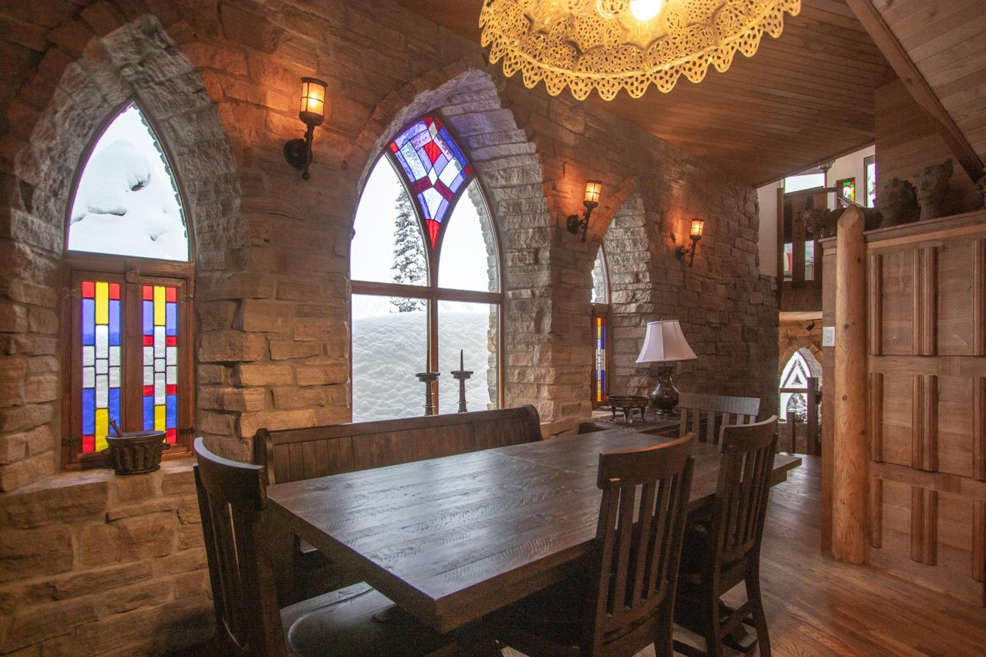 Schweitzer Castle Villa Sandpoint Exterior photo
